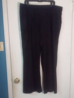 Wynne Layers Black Straight-Leg Dress Pants 1X Plus New NWOT Suede Feel